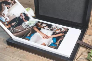 Destination-Themed Wedding Albums: Turning Travel Weddings into Timeless Stories